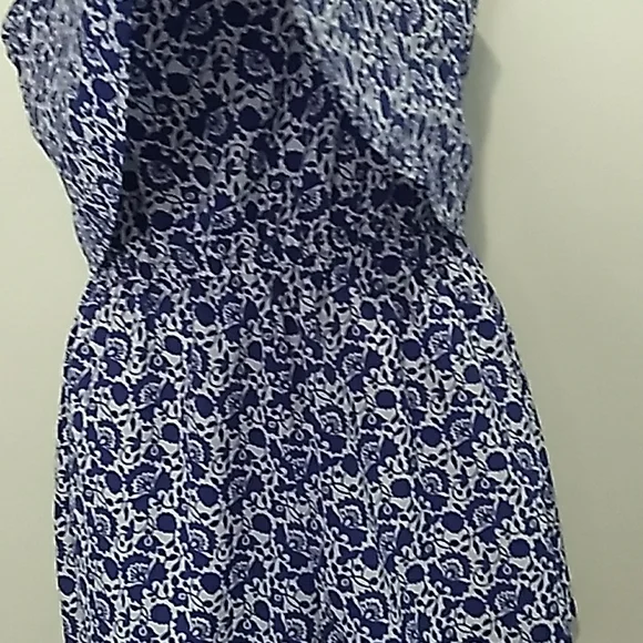 Blue & White Shorts Romper Sz M 💙 XXI Thin Spaghetti strap - Picture 3 of 7